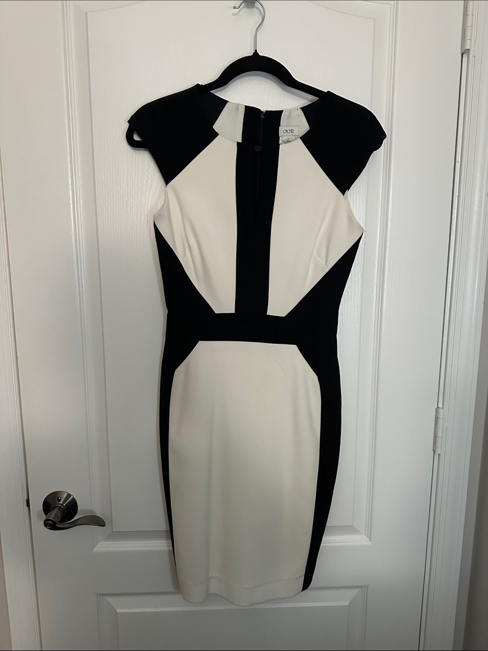 Cache Women’s Black & White Colorblock Sheath Dress